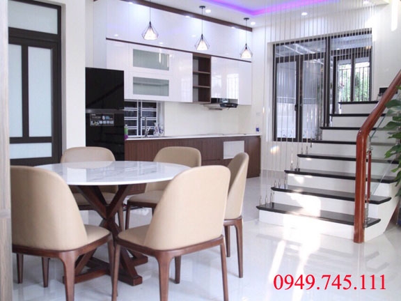 Cáp tăng đơ trang trí cầu thang